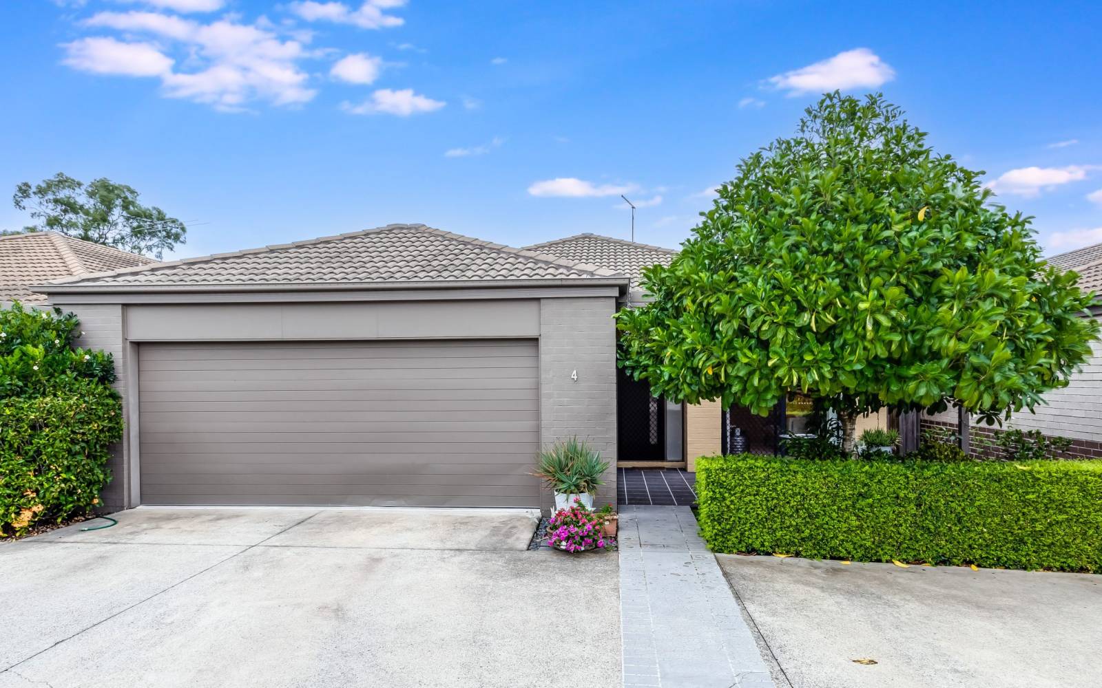 4/98 Joseph Avenue, MOGGILL, QLD 4070 AUS