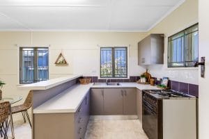 277 Verney Road East, GRACEVILLE, QLD 4075 AUS