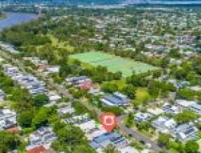 52 Leybourne Street, CHELMER, QLD 4068 AUS