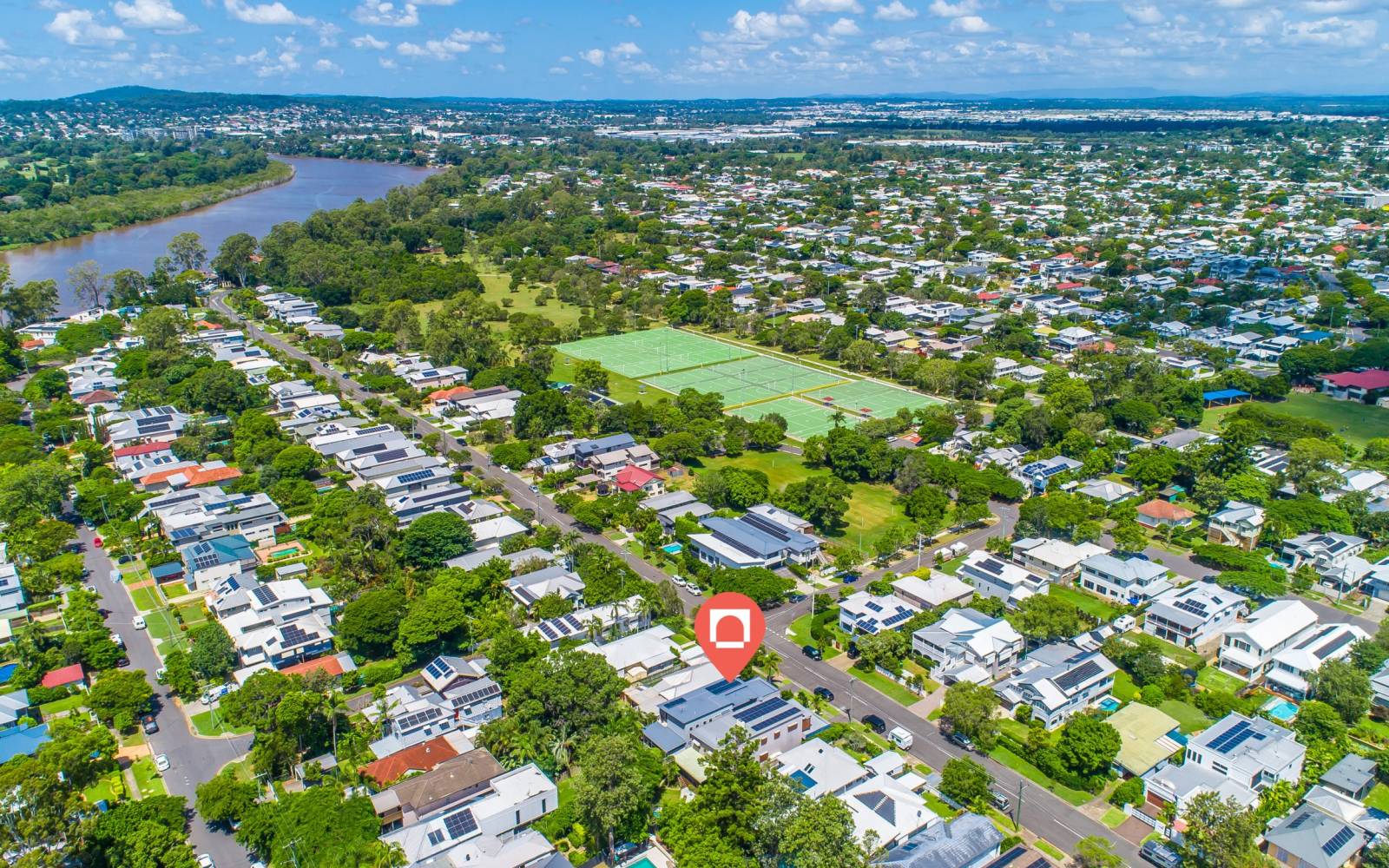 52 Leybourne Street, CHELMER, QLD 4068 AUS