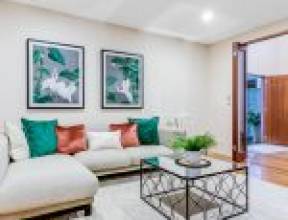 52 Leybourne Street, CHELMER, QLD 4068 AUS