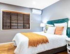 52 Leybourne Street, CHELMER, QLD 4068 AUS