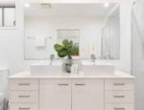 74 Gerler Street, BARDON, QLD 4065 AUS