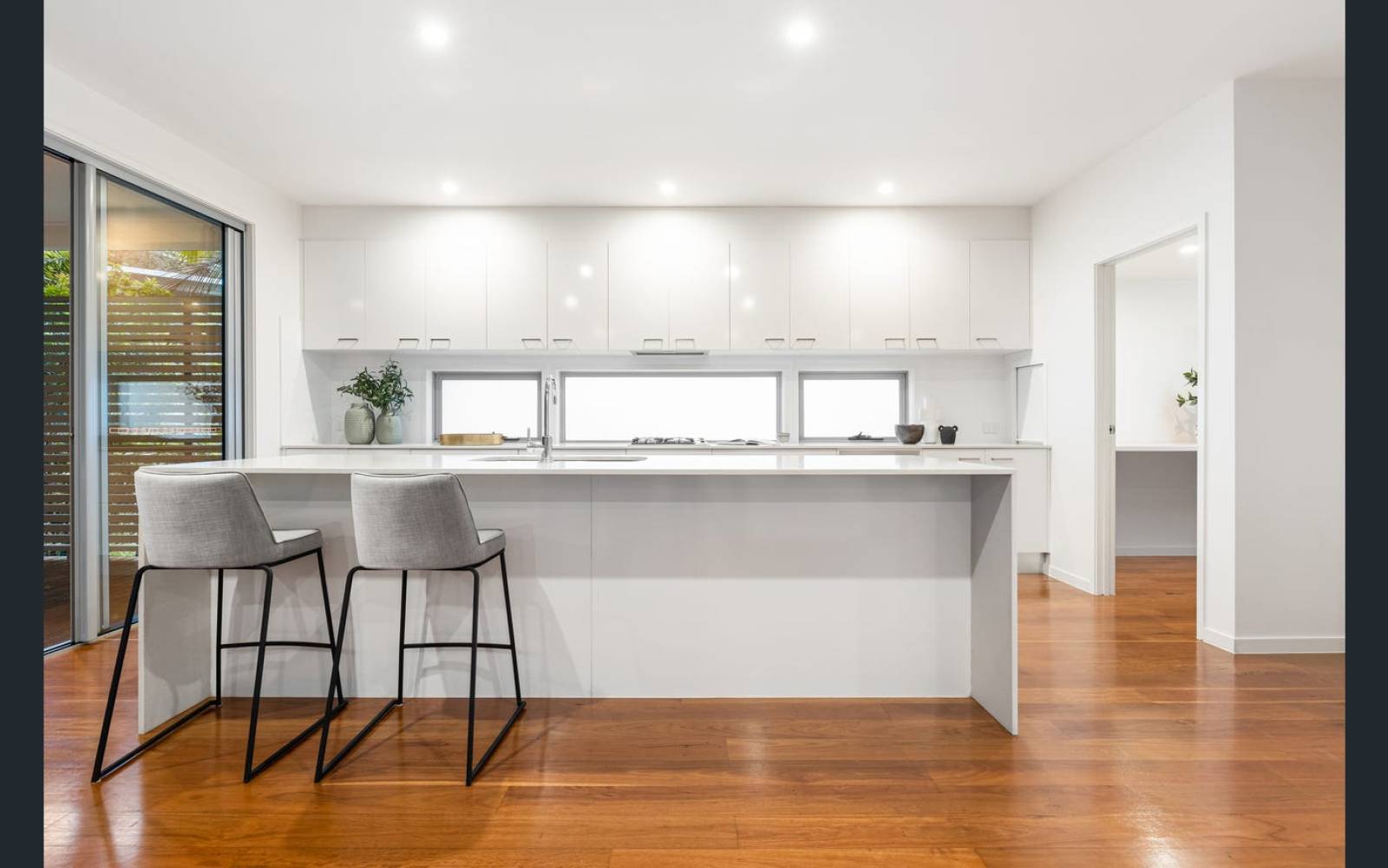 74 Gerler Street, BARDON, QLD 4065 AUS