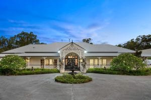 39 Oakridge Street, BURBANK, QLD 4156 AUS