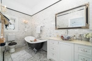 39 Oakridge Street, BURBANK, QLD 4156 AUS