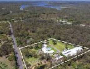 39 Oakridge Street, BURBANK, QLD 4156 AUS