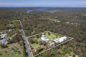 39 Oakridge Street, BURBANK, QLD 4156 AUS