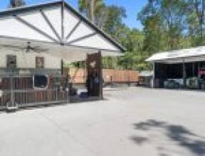 39 Oakridge Street, BURBANK, QLD 4156 AUS