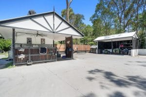 39 Oakridge Street, BURBANK, QLD 4156 AUS