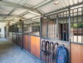 39 Oakridge Street, BURBANK, QLD 4156 AUS