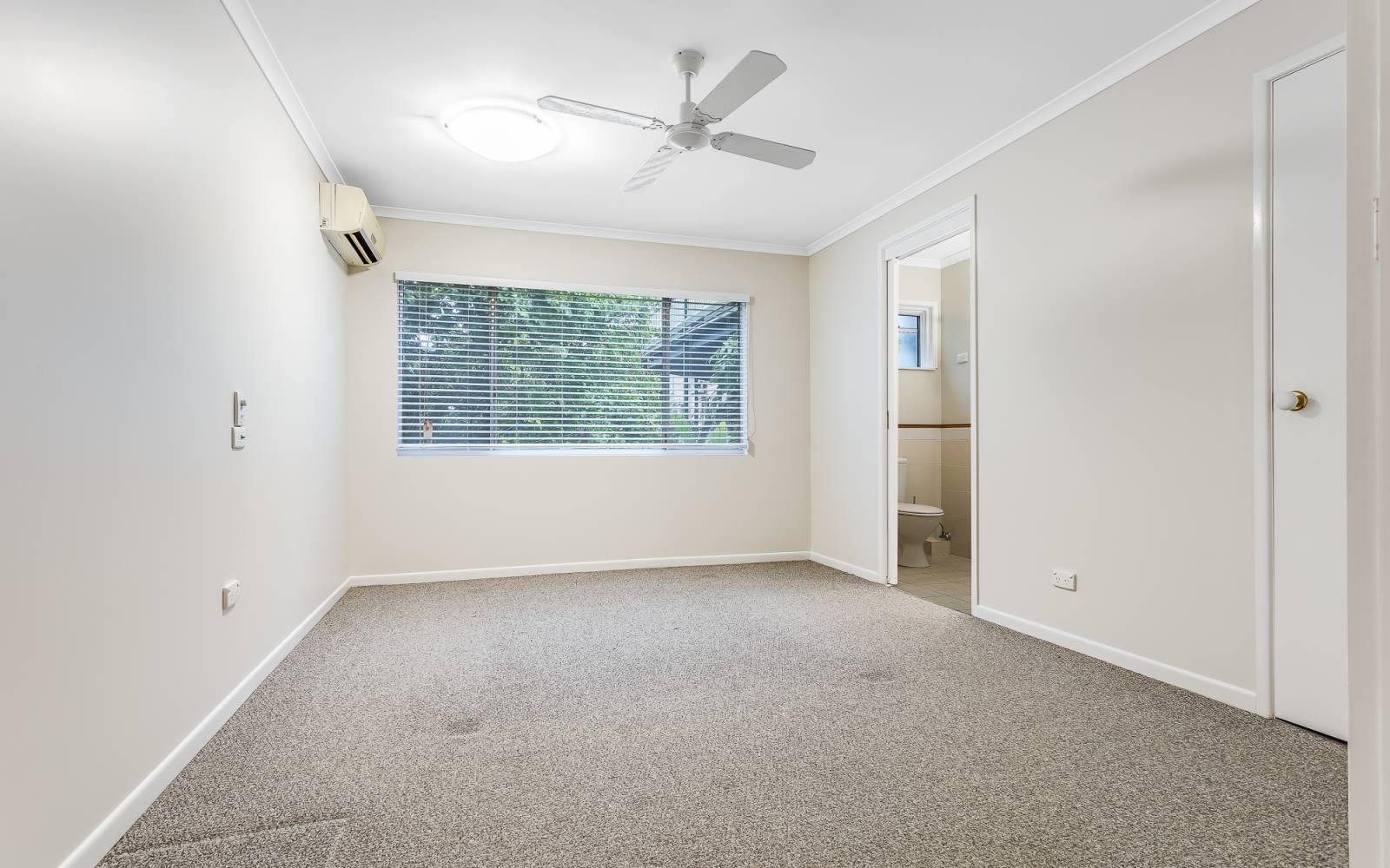 8 Ramor Street, KENMORE, QLD 4069 AUS