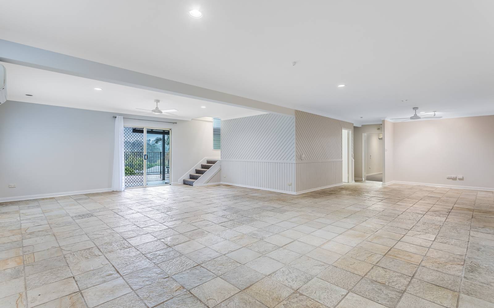 8 Ramor Street, KENMORE, QLD 4069 AUS