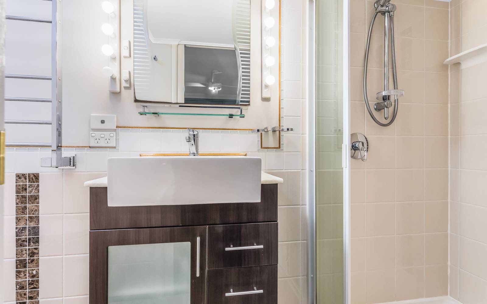 8 Ramor Street, KENMORE, QLD 4069 AUS