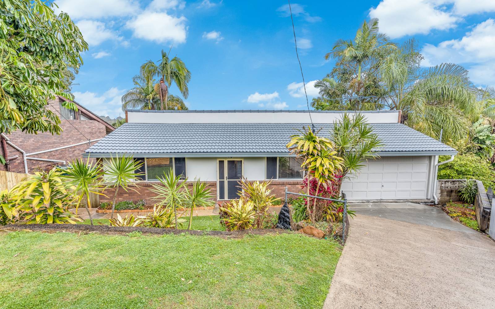 8 Ramor Street, KENMORE, QLD 4069 AUS