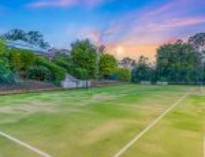 47 Yarawa Street, KENMORE, QLD 4069 AUS