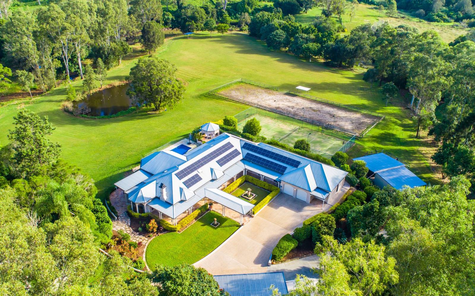 47 Yarawa Street, KENMORE, QLD 4069 AUS