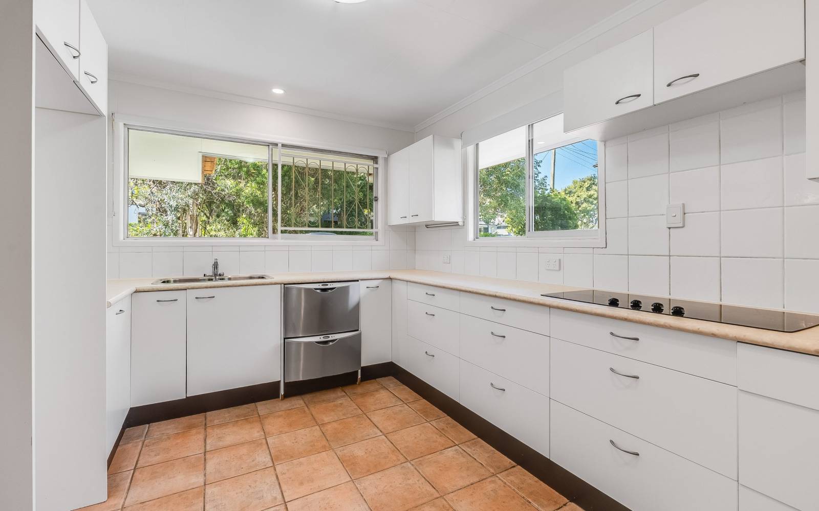 34 Moolingal Street, JINDALEE, QLD 4074 AUS