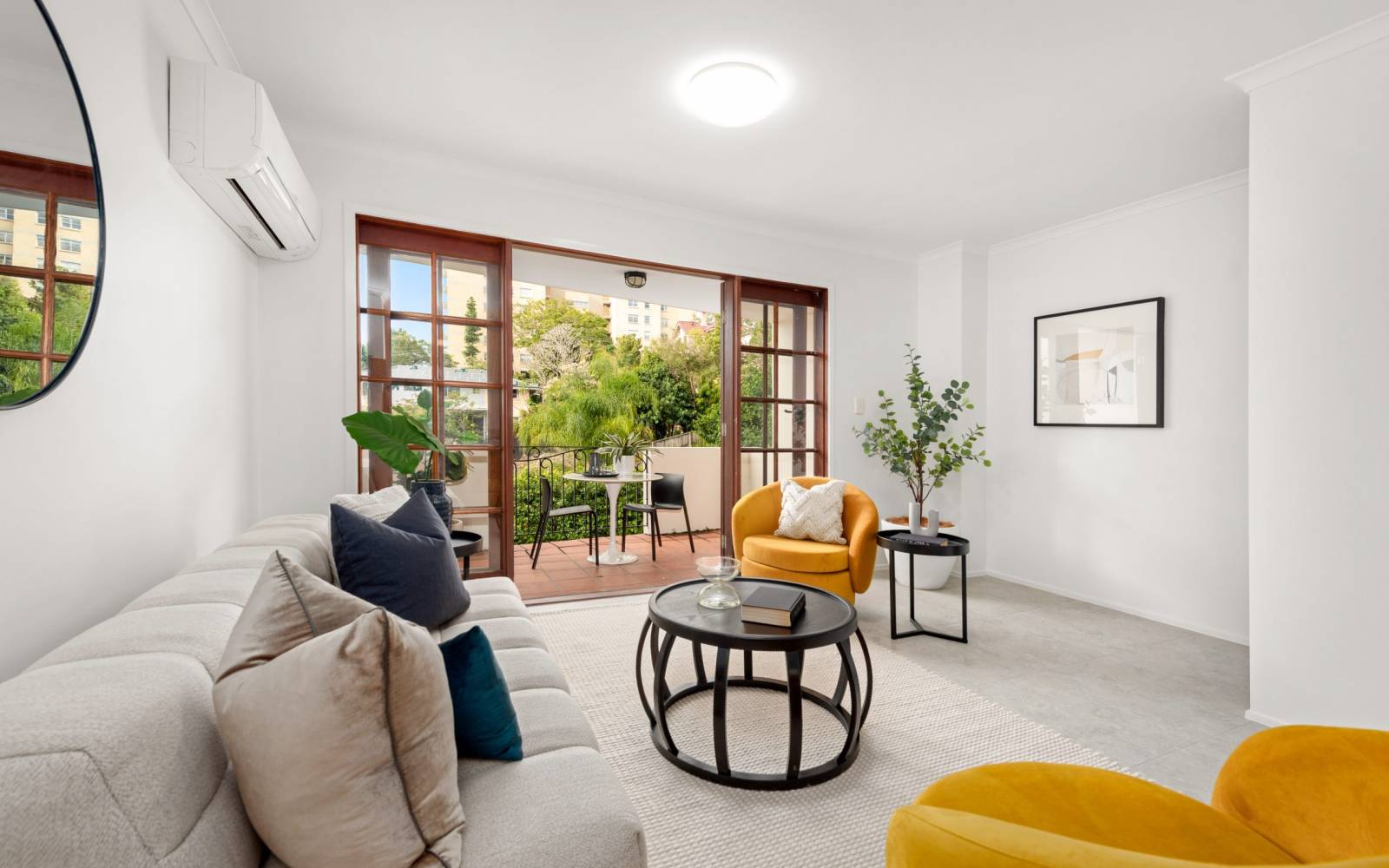 6/74A Sir Fred Schonell Drive, ST LUCIA, QLD 4067 AUS