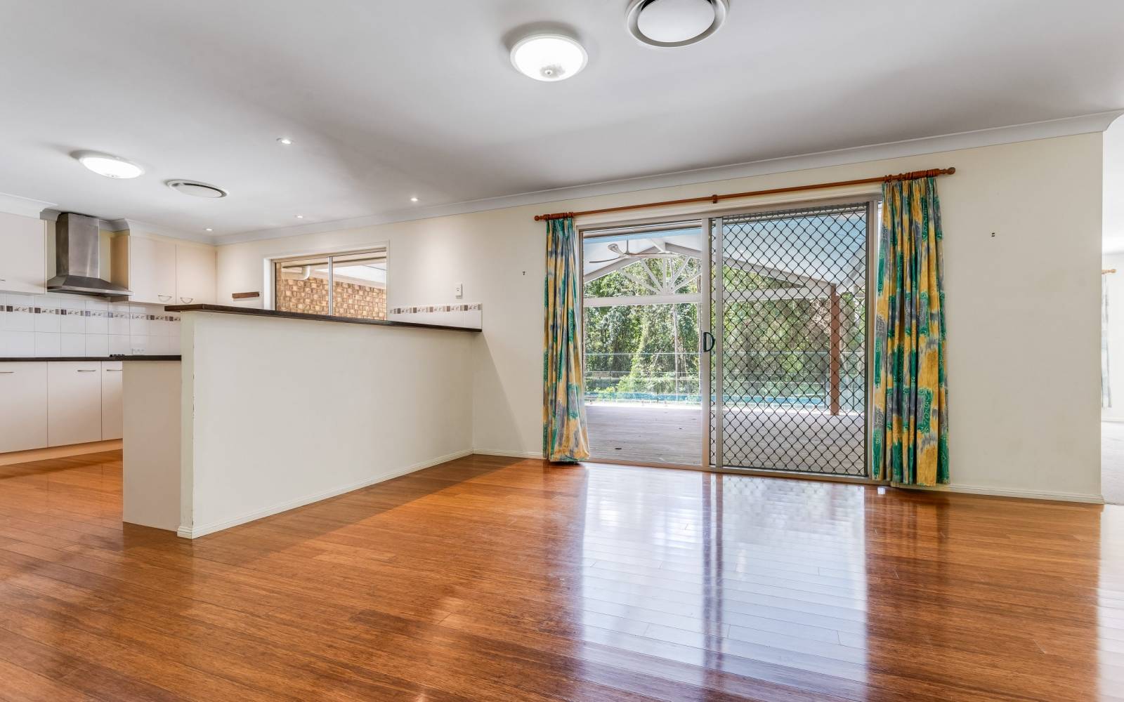 199 George Holt Drive, MOUNT CROSBY, QLD 4306 AUS