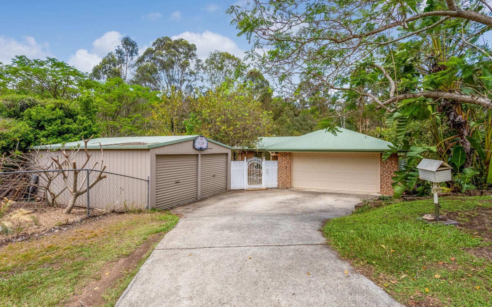 199 George Holt Drive, MOUNT CROSBY, QLD 4306 AUS