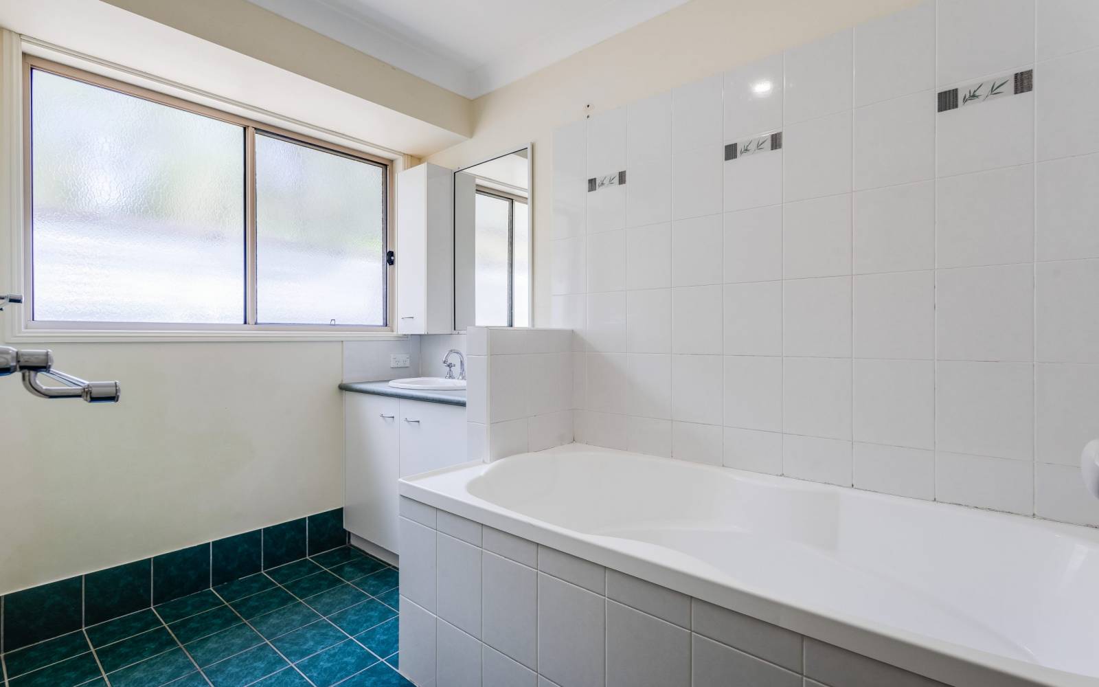 199 George Holt Drive, MOUNT CROSBY, QLD 4306 AUS