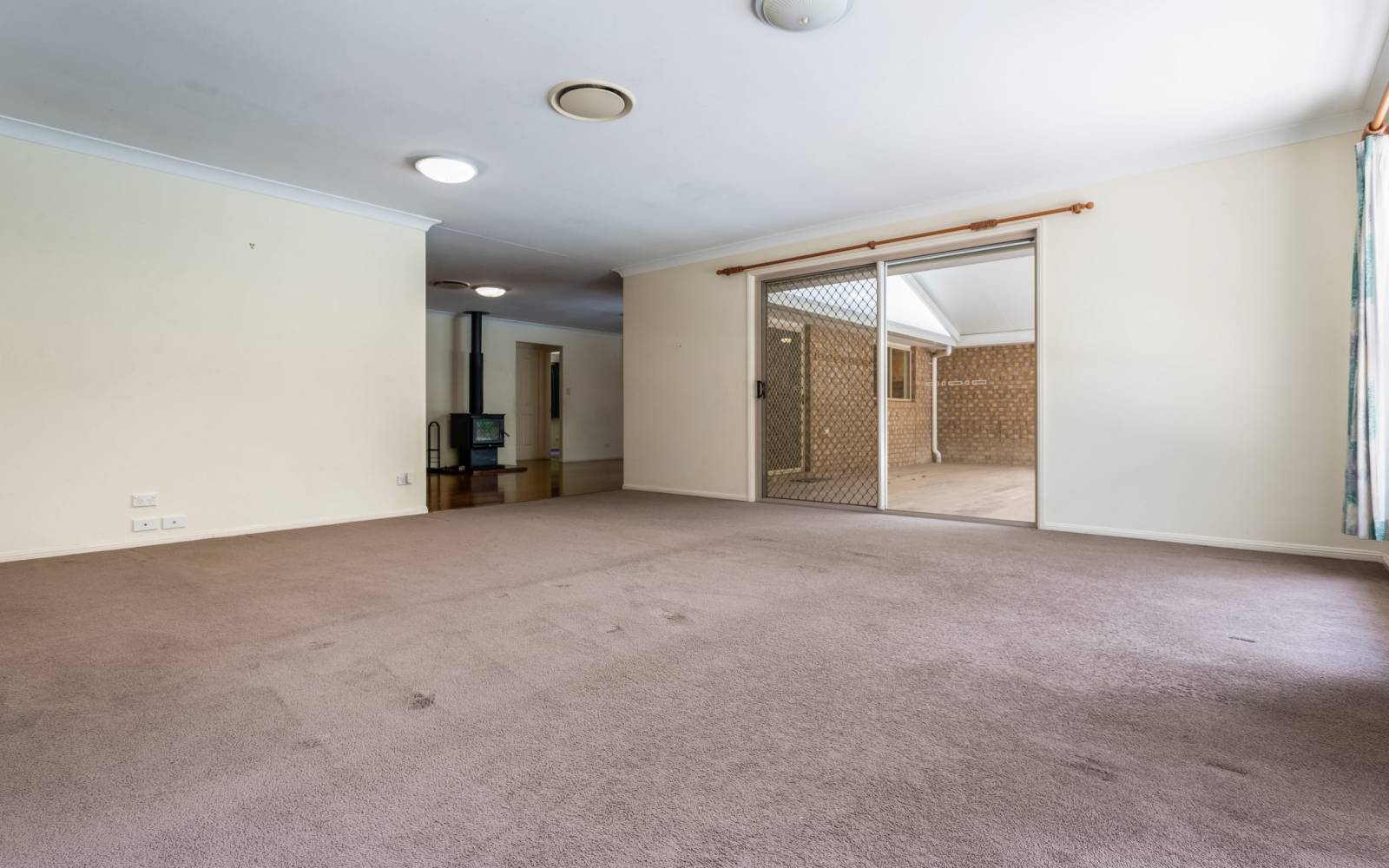 199 George Holt Drive, MOUNT CROSBY, QLD 4306 AUS