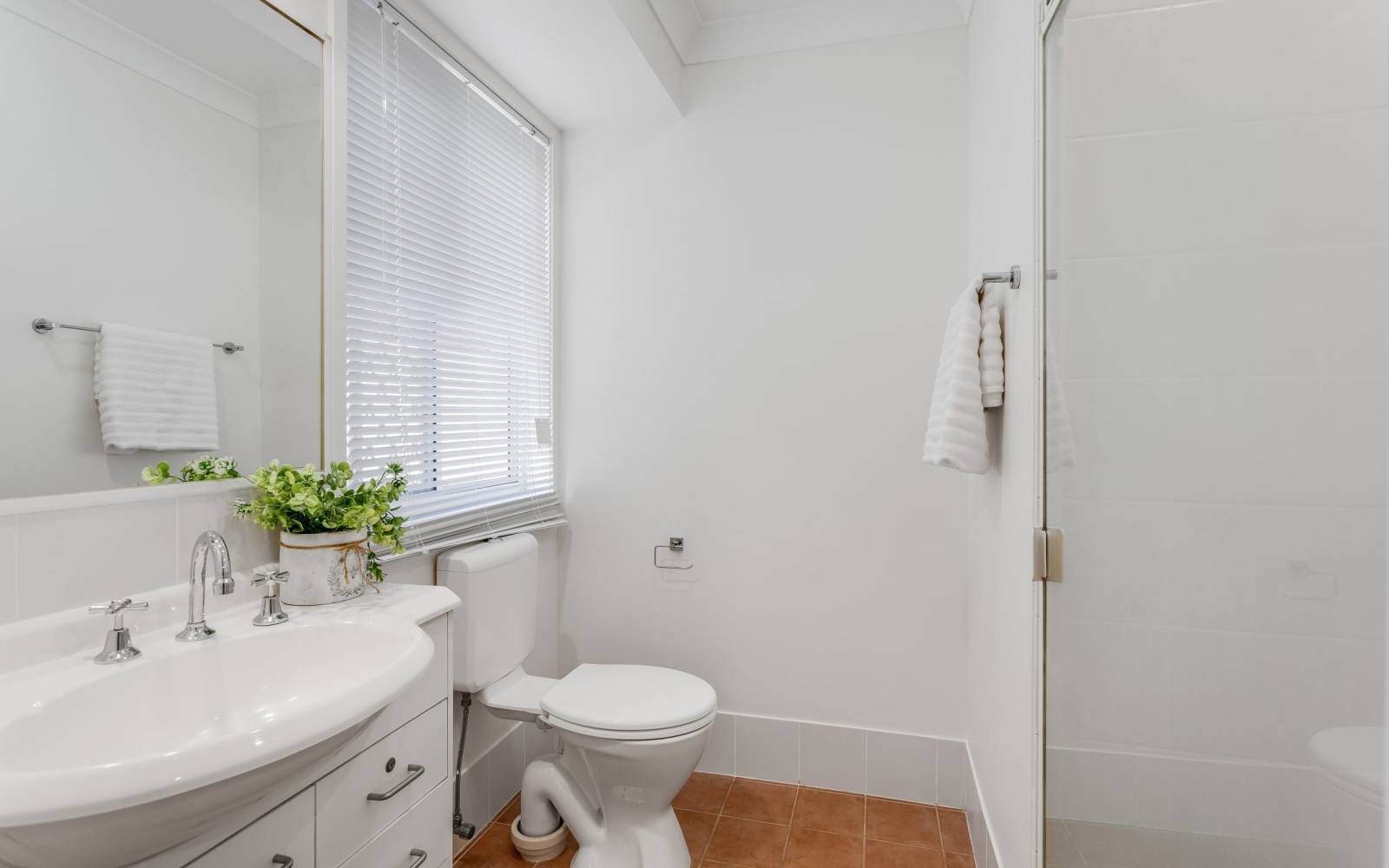 8 Accolade Place, CARSELDINE, QLD 4034 AUS