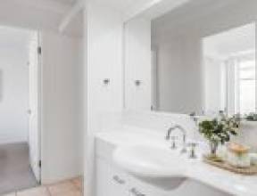 8 Accolade Place, CARSELDINE, QLD 4034 AUS