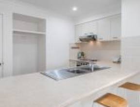 8 Accolade Place, CARSELDINE, QLD 4034 AUS