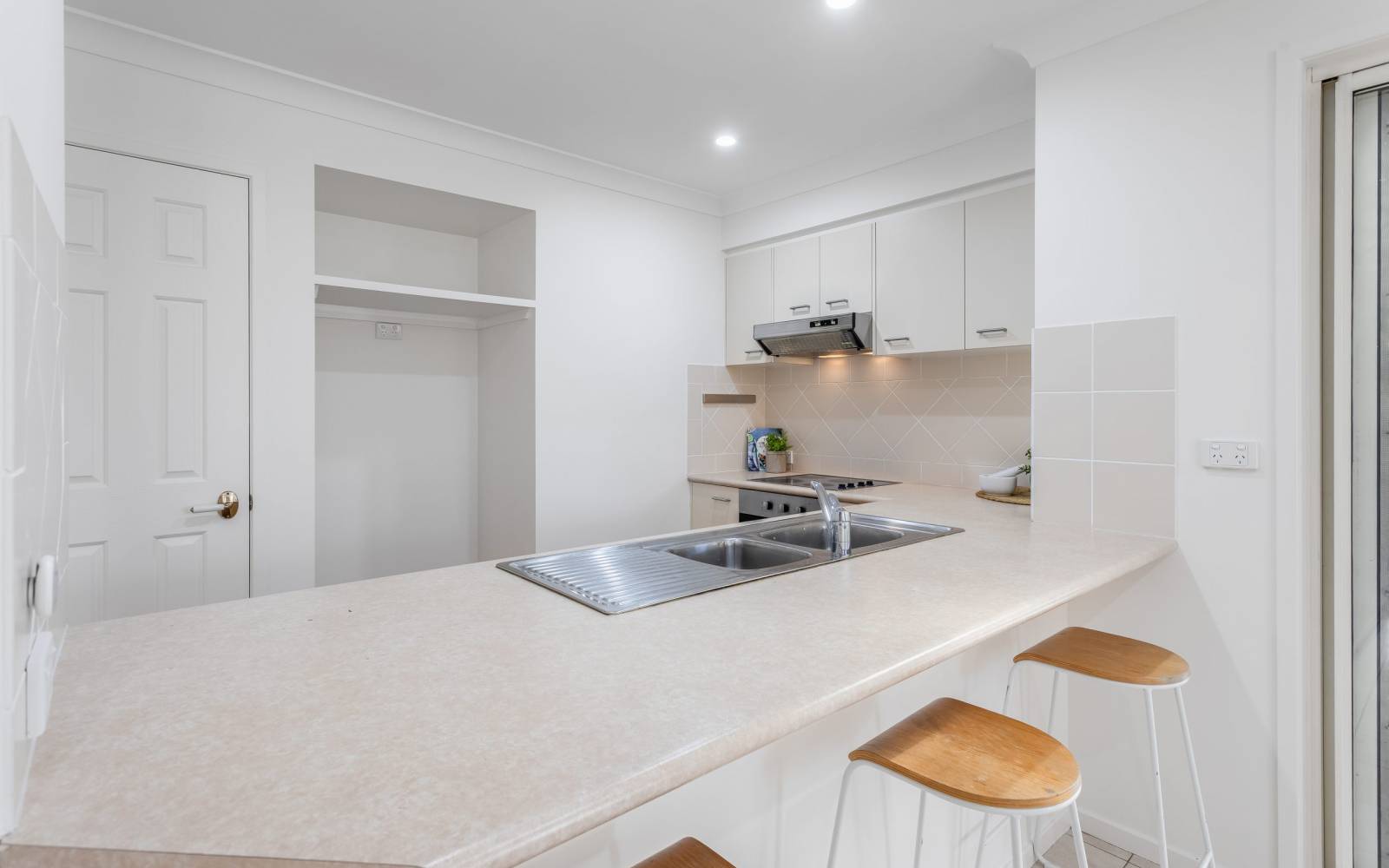 8 Accolade Place, CARSELDINE, QLD 4034 AUS