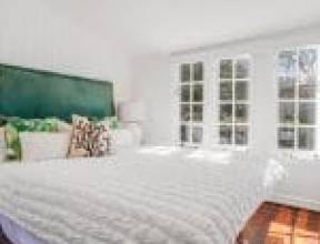 7 Carlyle Street, RED HILL, QLD 4059 AUS