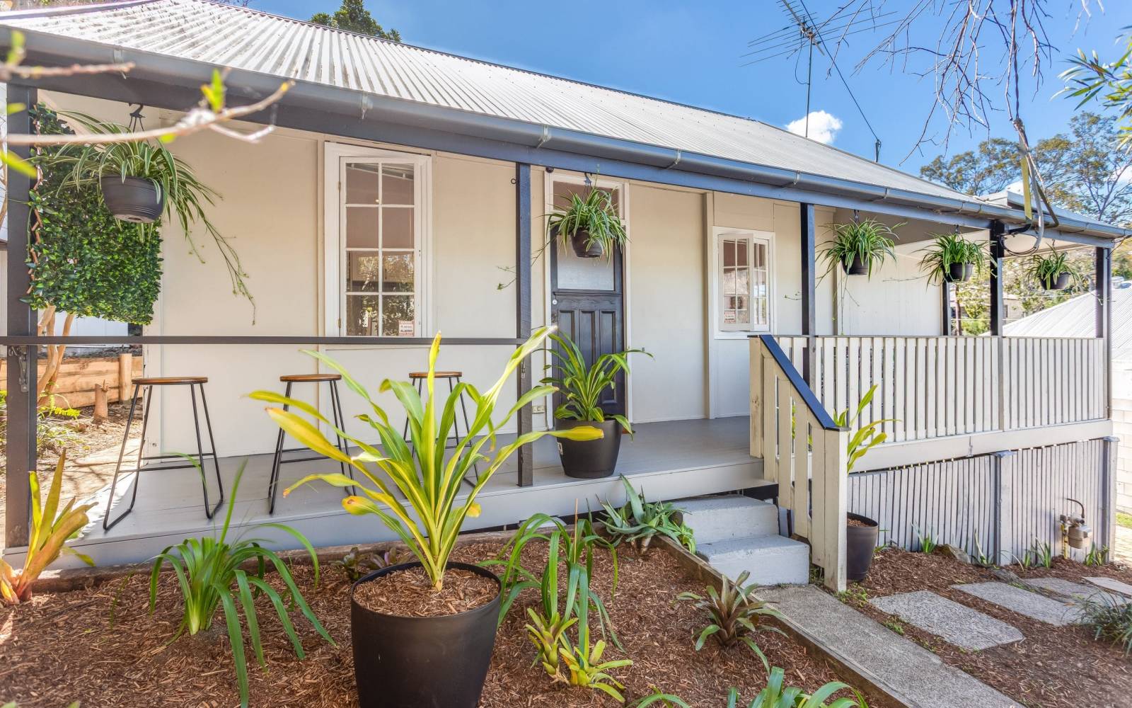 7 Carlyle Street, RED HILL, QLD 4059 AUS