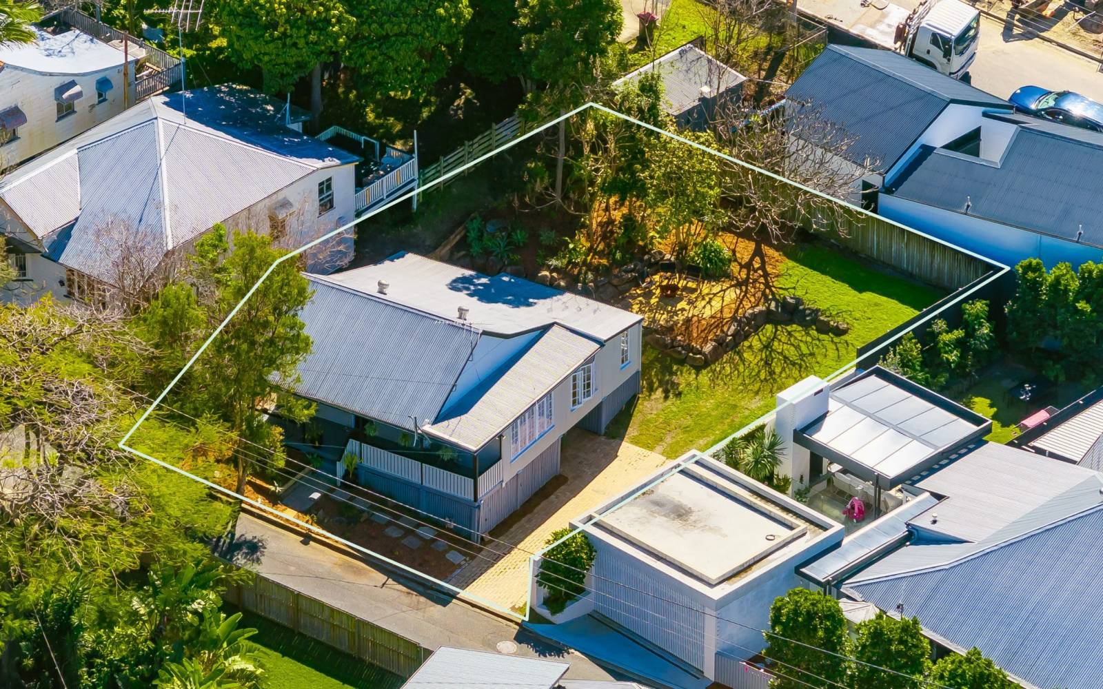 7 Carlyle Street, RED HILL, QLD 4059 AUS