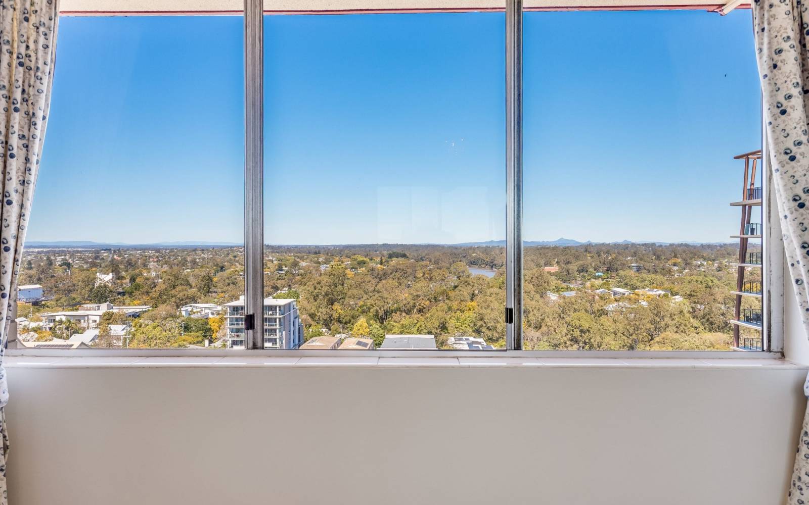 28/104 Station Road, INDOOROOPILLY, QLD 4068 AUS