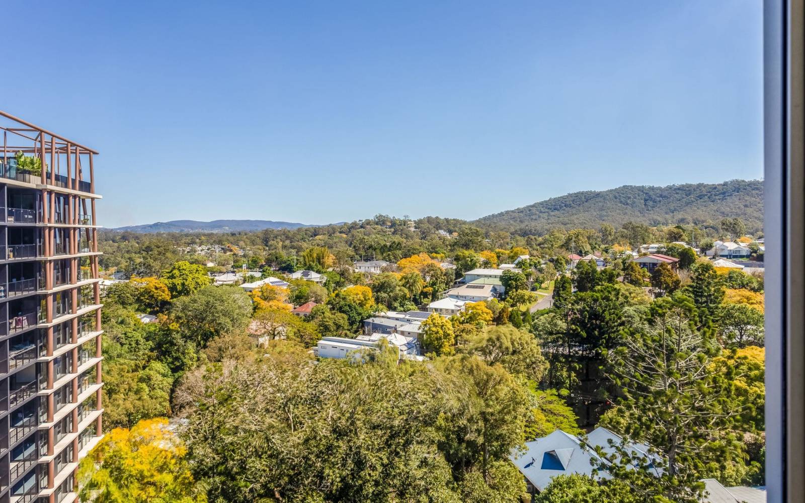 28/104 Station Road, INDOOROOPILLY, QLD 4068 AUS