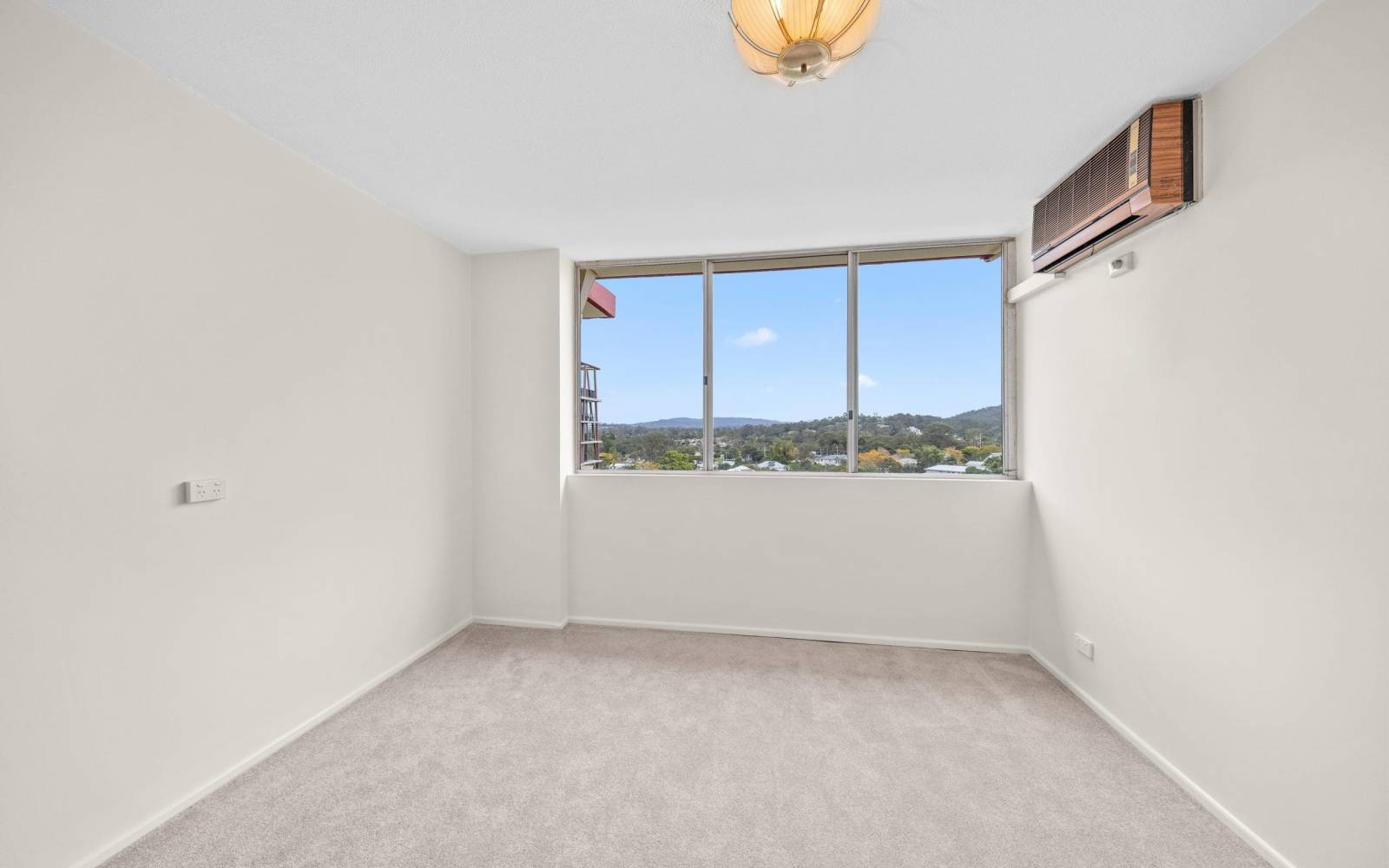 28/104 Station Road, INDOOROOPILLY, QLD 4068 AUS