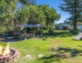 78 Bayside Drive, BEACHMERE, QLD 4510 AUS