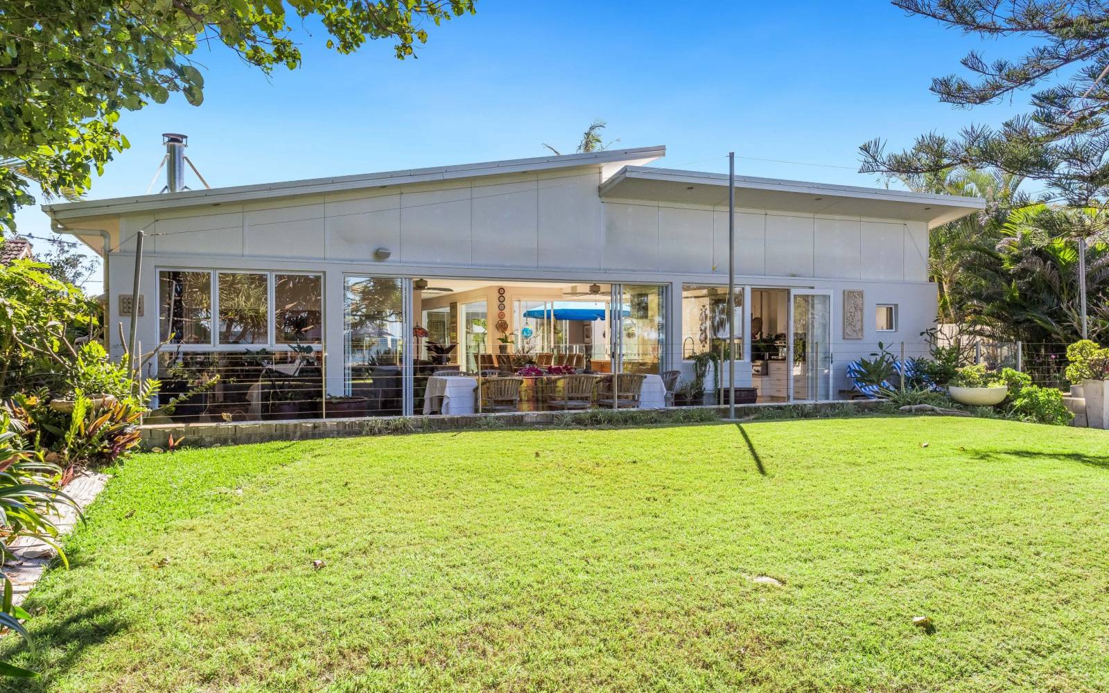 78 Bayside Drive, BEACHMERE, QLD 4510 AUS