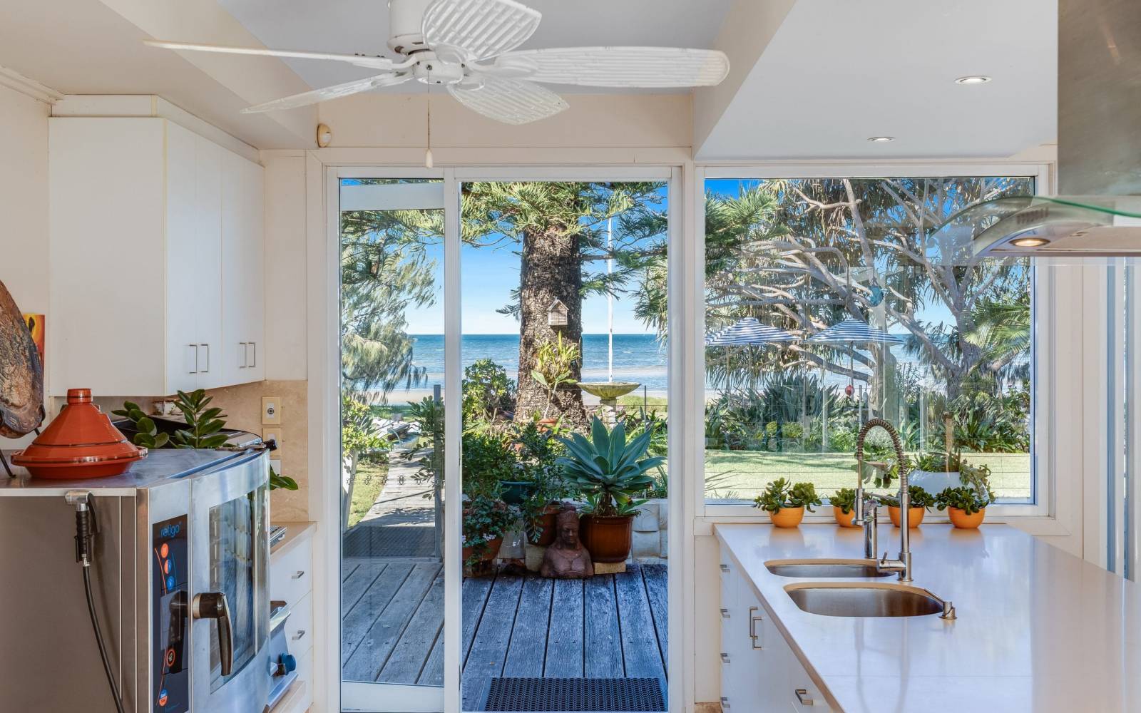 78 Bayside Drive, BEACHMERE, QLD 4510 AUS