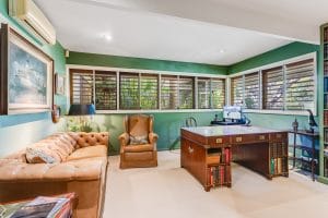 17 Gabwina Street, FIG TREE POCKET, QLD 4069 AUS