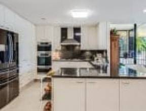 17 Gabwina Street, FIG TREE POCKET, QLD 4069 AUS