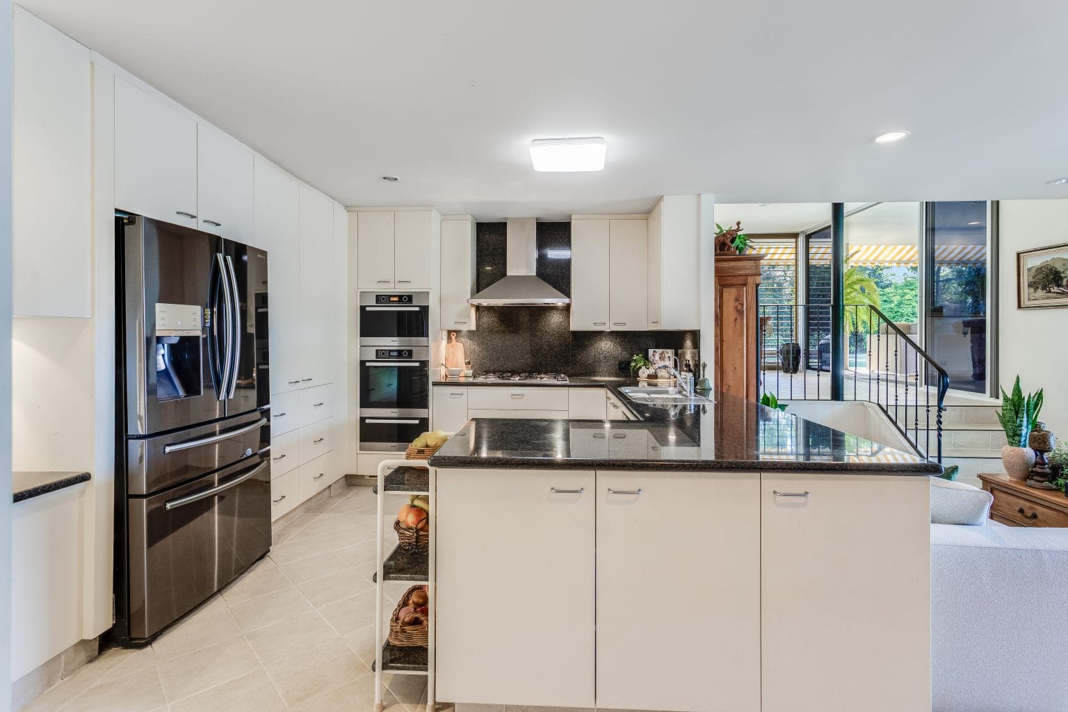 17 Gabwina Street, FIG TREE POCKET, QLD 4069 AUS