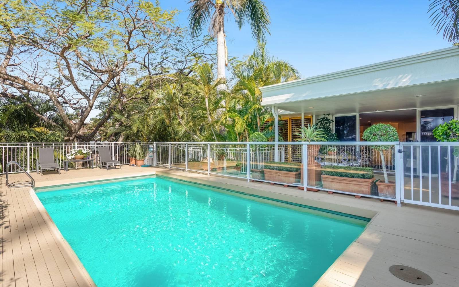 17 Gabwina Street, FIG TREE POCKET, QLD 4069 AUS