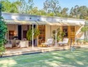 17 Gabwina Street, FIG TREE POCKET, QLD 4069 AUS