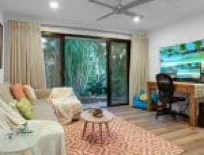 16 Ogle Place, PULLENVALE, QLD 4069 AUS