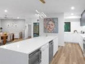 16 Ogle Place, PULLENVALE, QLD 4069 AUS