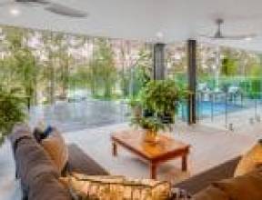 38 Riviere Place, KENMORE, QLD 4069 AUS