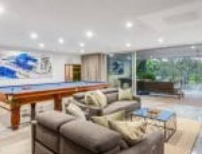 38 Riviere Place, KENMORE, QLD 4069 AUS