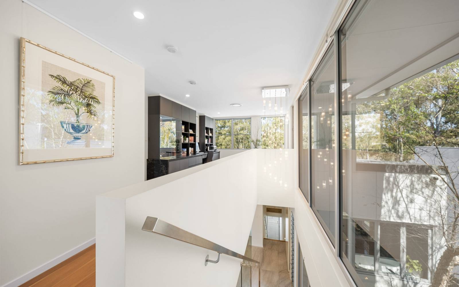 38 Riviere Place, KENMORE, QLD 4069 AUS